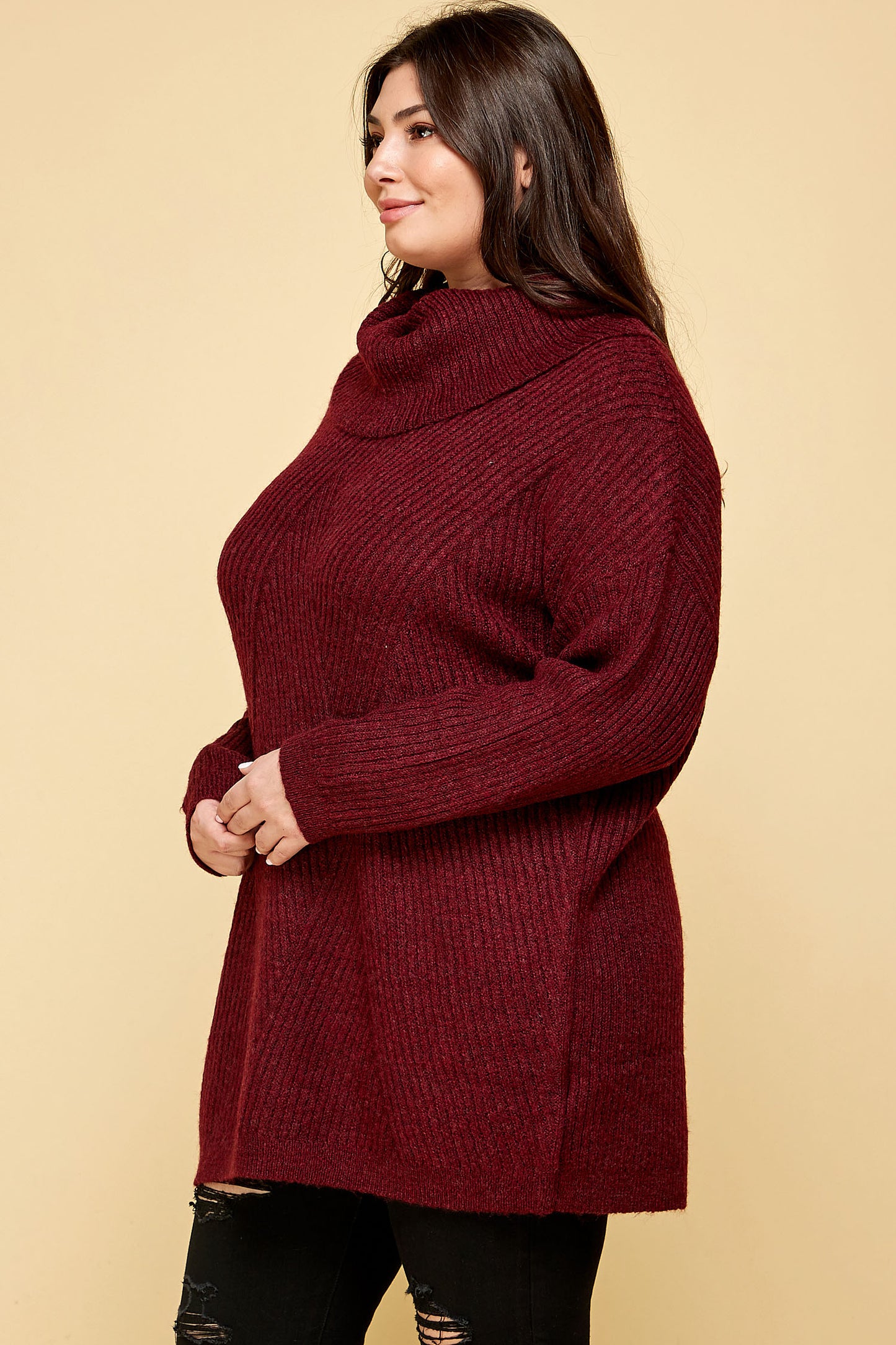 PLUS SIZE HEAVY KNIT LONG TURTLENECK IN BURGUNDY