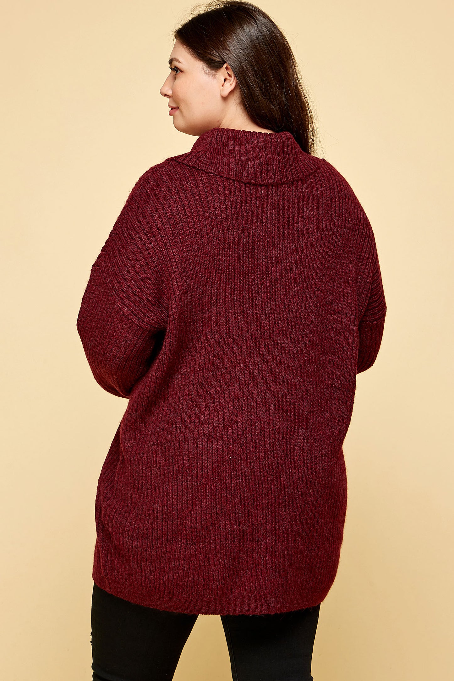 PLUS SIZE HEAVY KNIT LONG TURTLENECK IN BURGUNDY