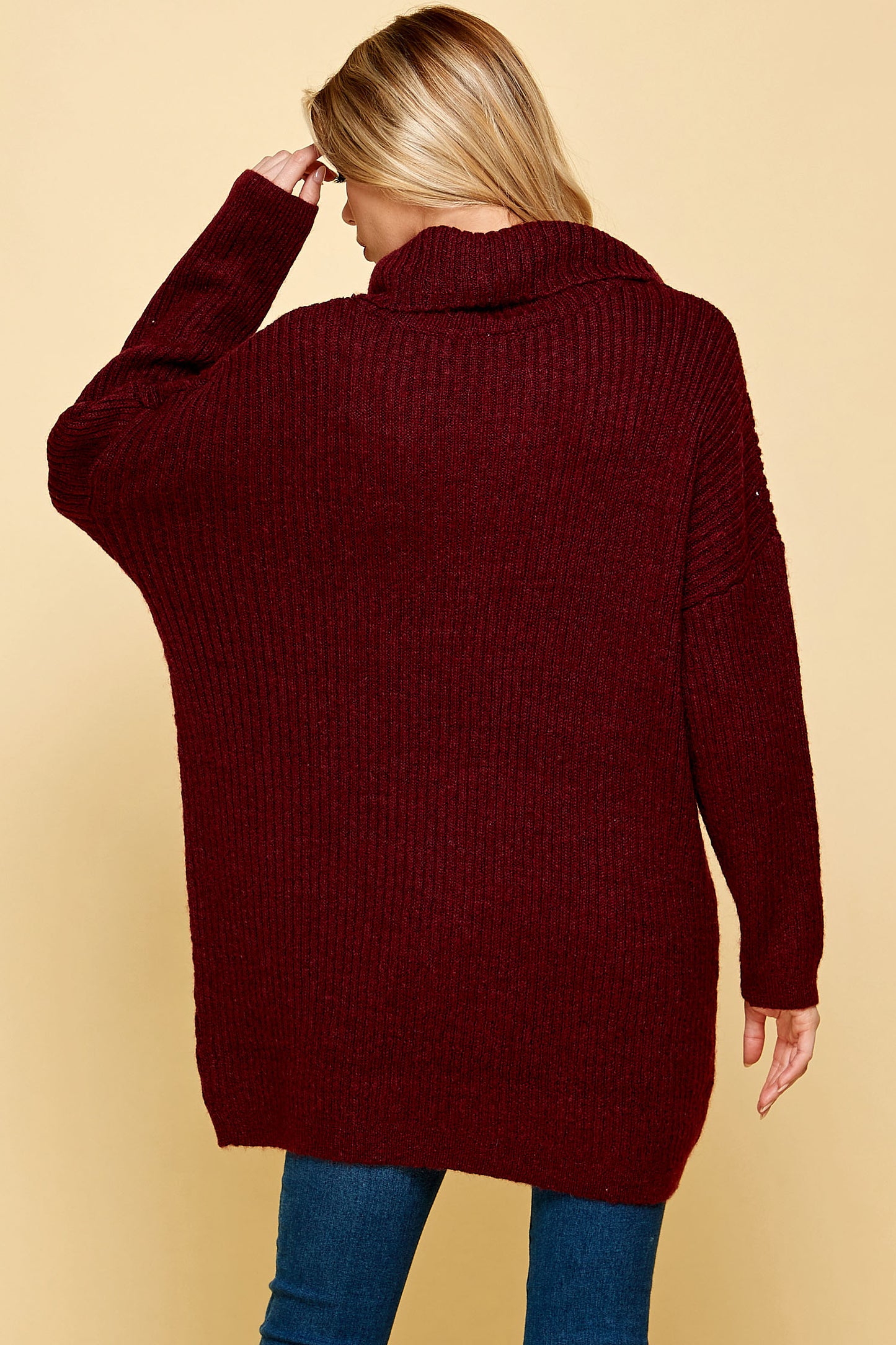 HEAVY KNIT LONG TURTLENECK IN BURGUNDY