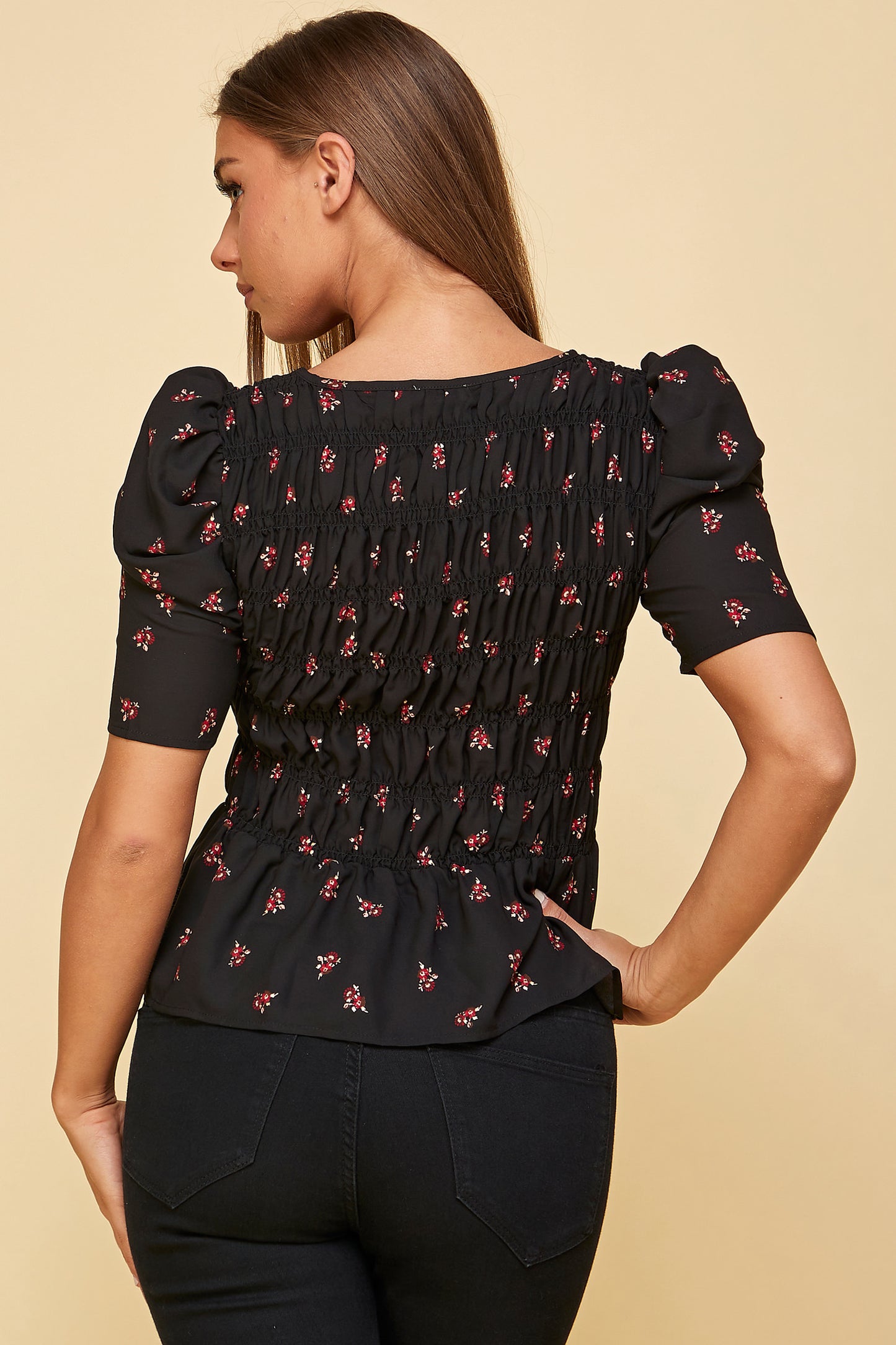 BLACK FLORAL SHORT SLEEVE PEPLUM TOP