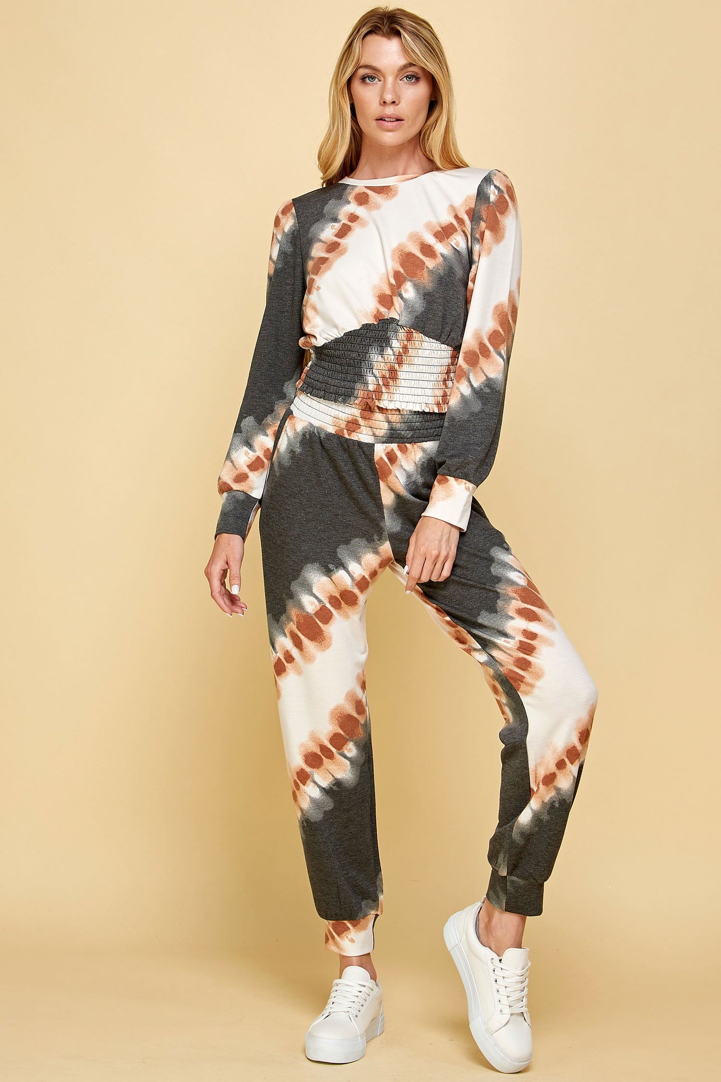 TIE DYE BLEACHED TWO PIECE SWEATSUIT