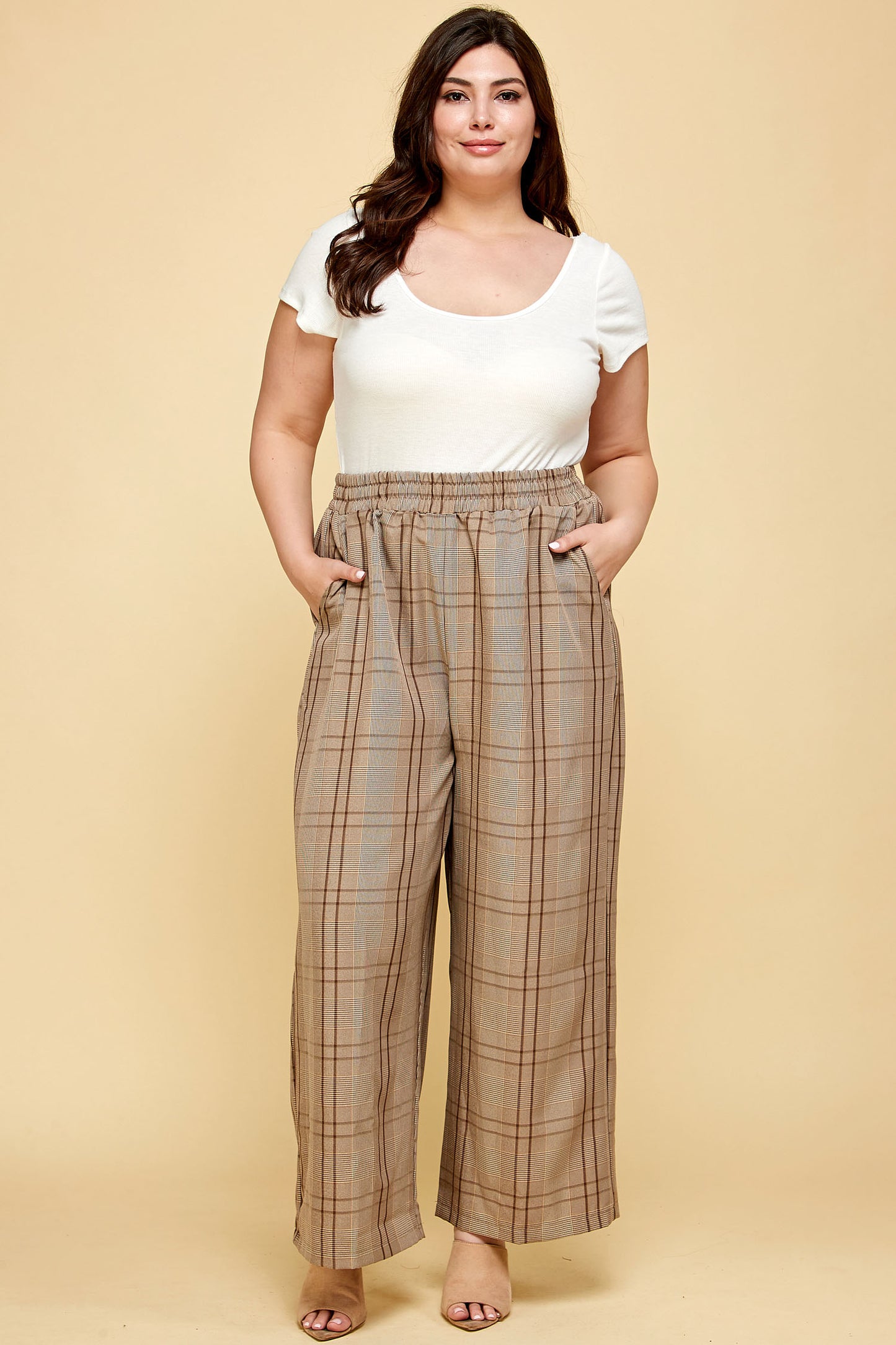 PLUS SIZE SHORT SLEEVE PLAID JUMPSUIT