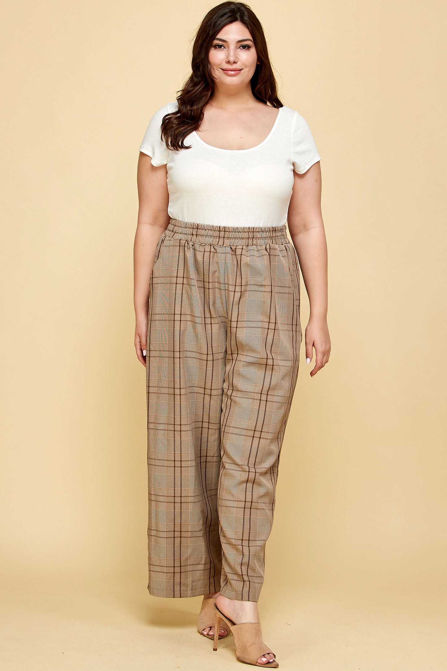PLUS SIZE SHORT SLEEVE PLAID JUMPSUIT