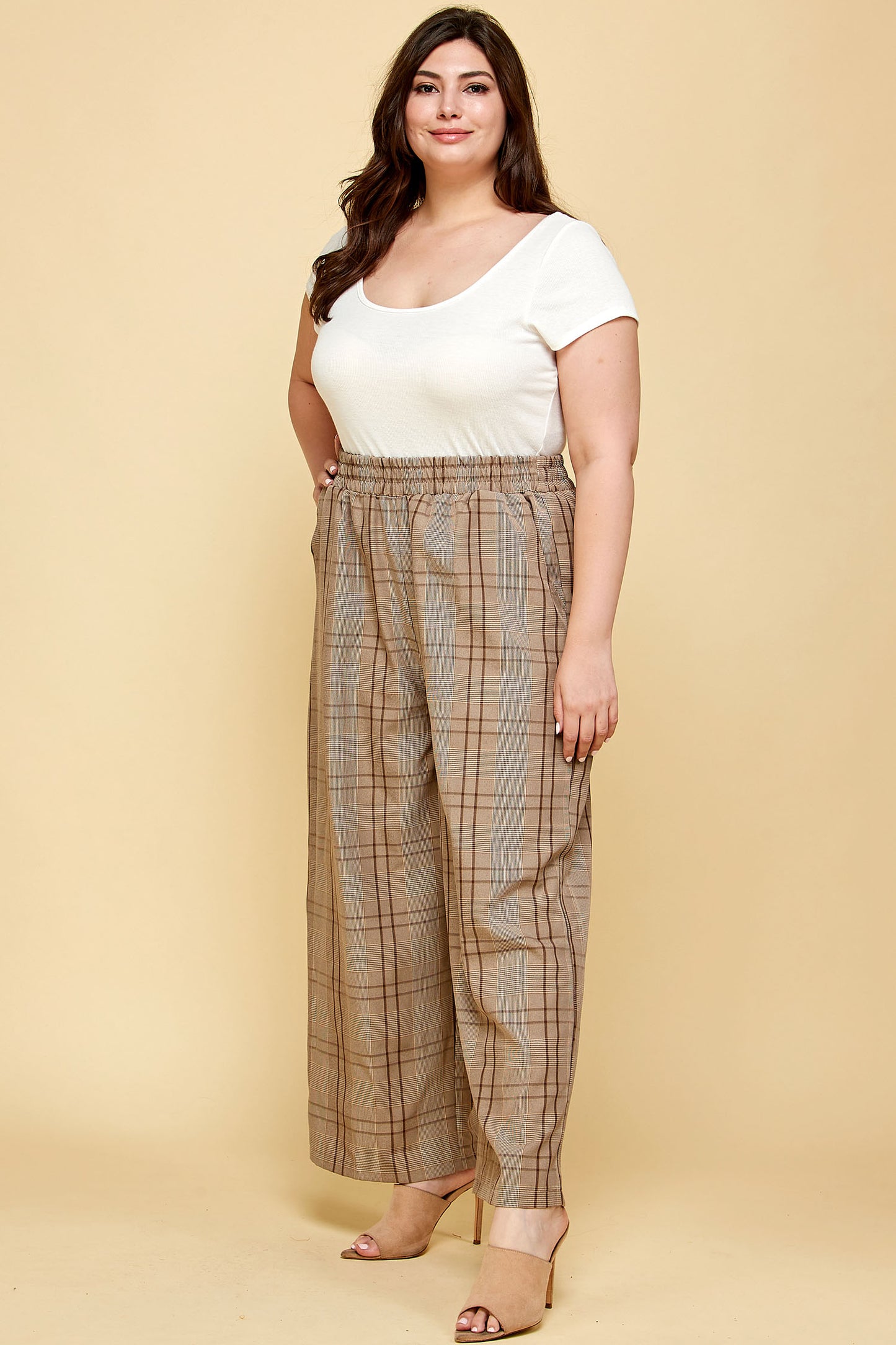 PLUS SIZE SHORT SLEEVE PLAID JUMPSUIT