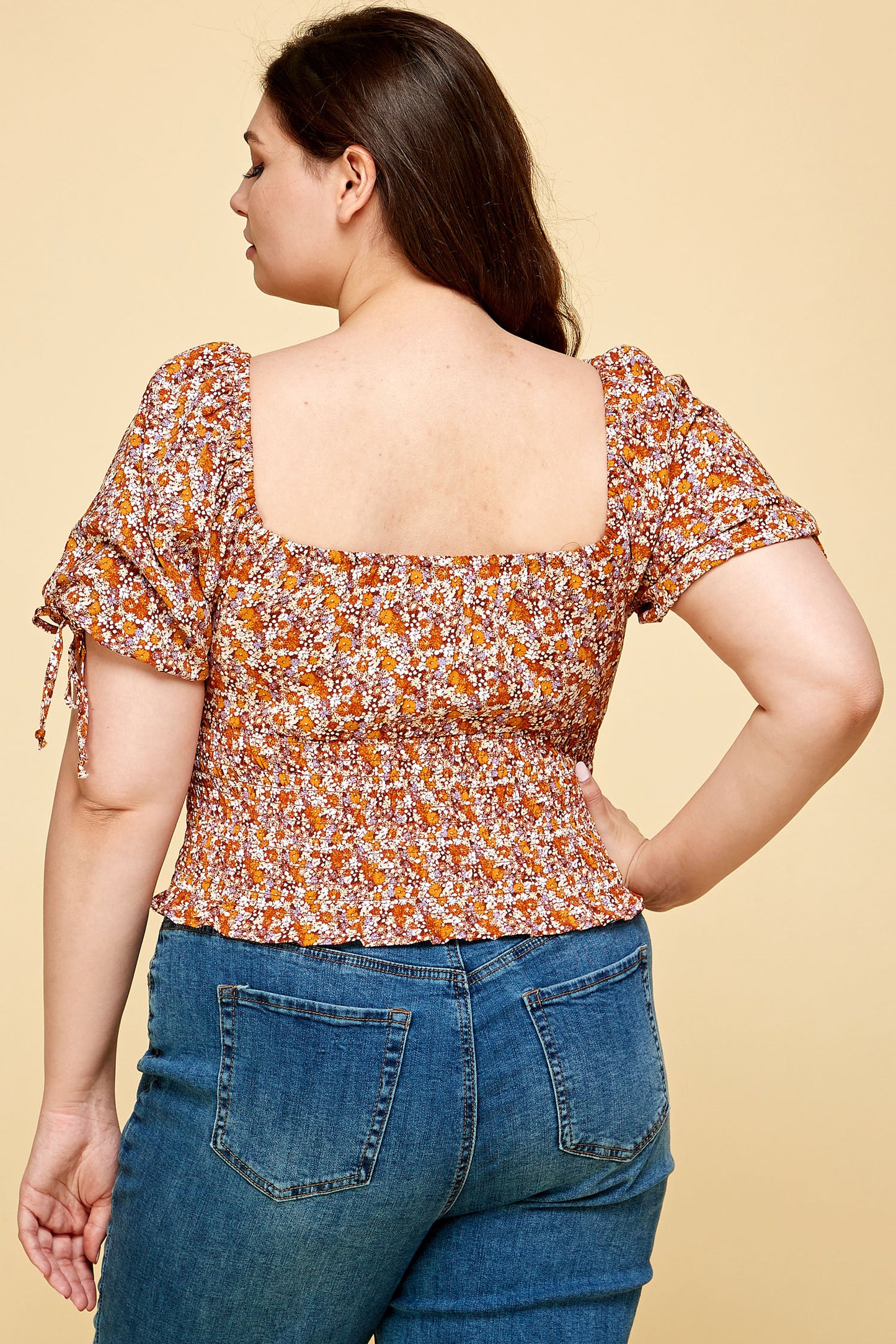 V-NECK PLUS SIZE SMOCKED FLORAL TOP