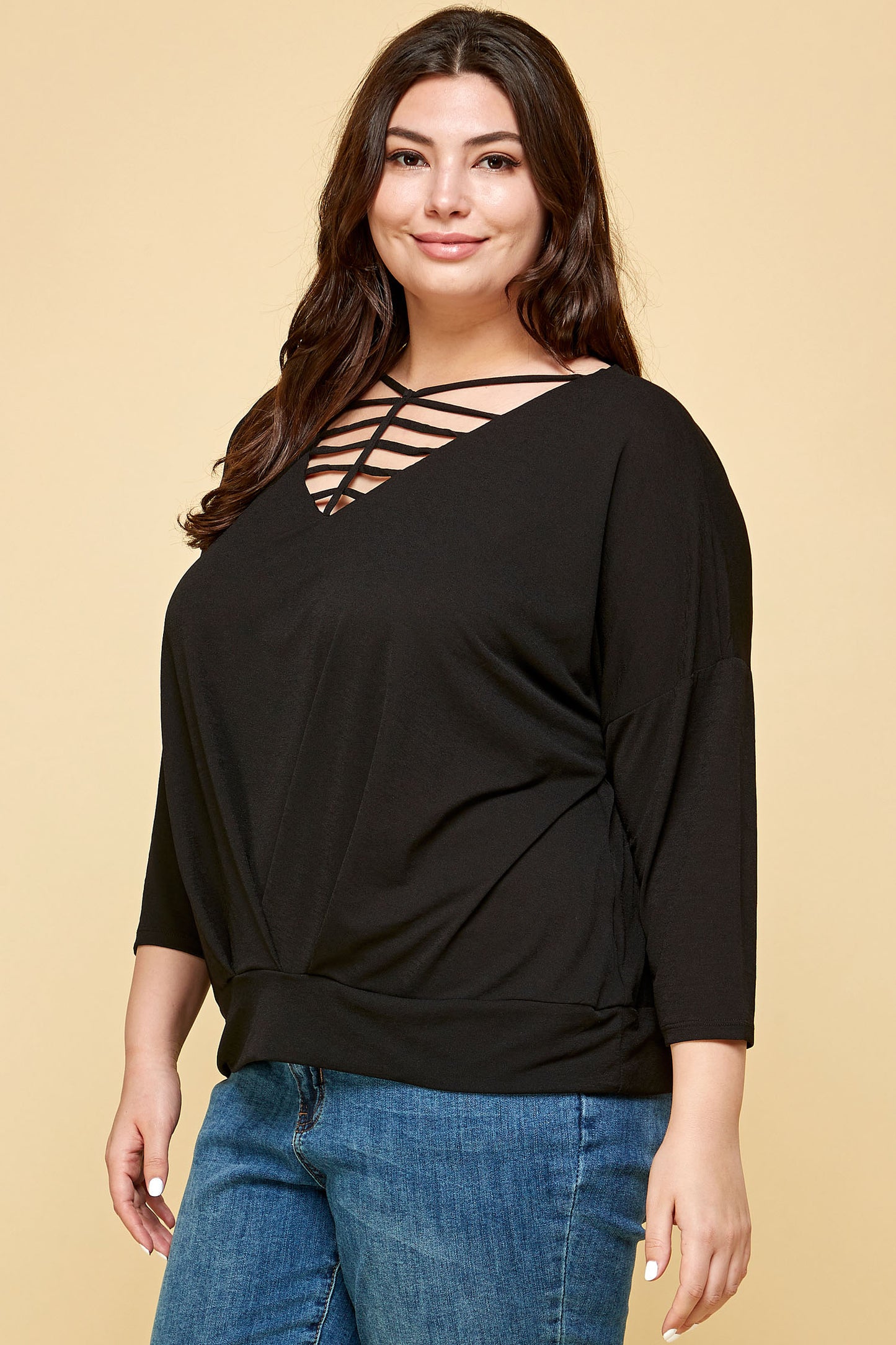 PLUS SIZE CUTOUT TOP IN BLACK