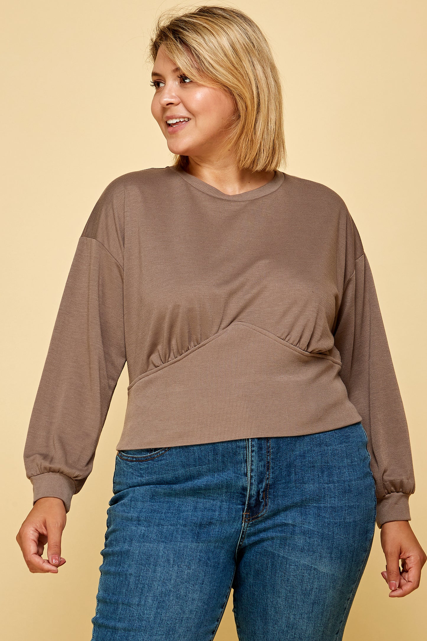 CREW NECK SWEATER IN TAUPE