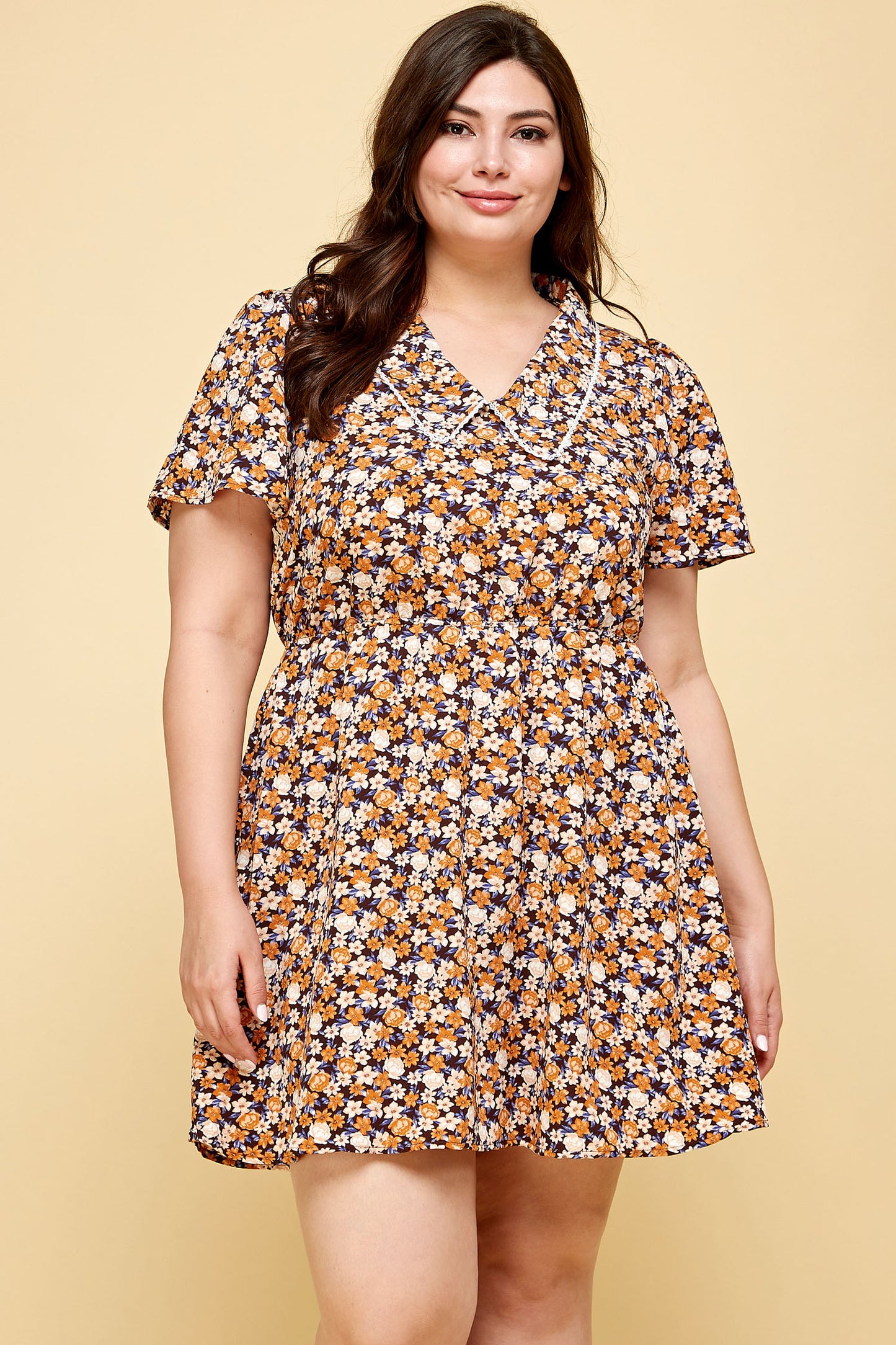 PLUS SIZE COLLARED FLORAL DRESS